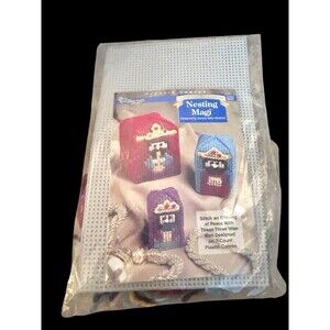The Needlecraft Shop Plastic Canvas Kit Nesting Magi Christmas Stacking Wise Men